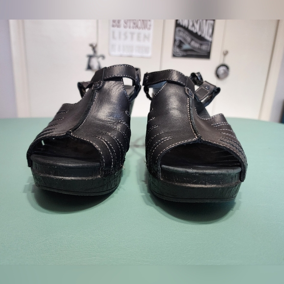 Dansko Randa Black Leather Heal Women's Size 9 - Picture 3 of 9